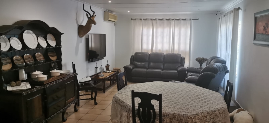 3 Bedroom Property for Sale in Safari Gardens North West